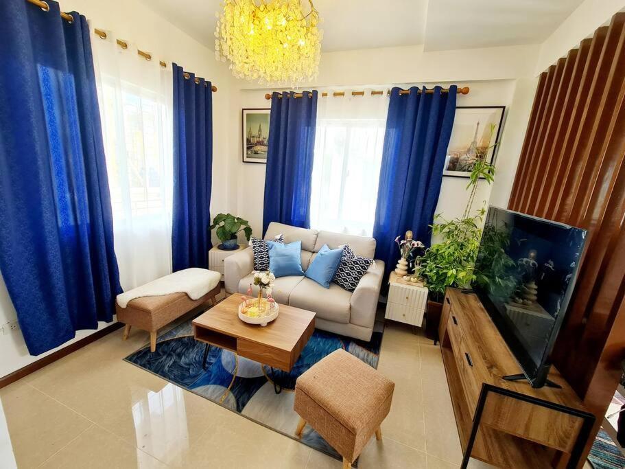 Elon's Place Apartment